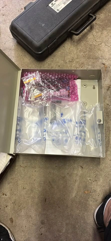 New DSC Power832 Security Control Panel – New In Box - photo 3
