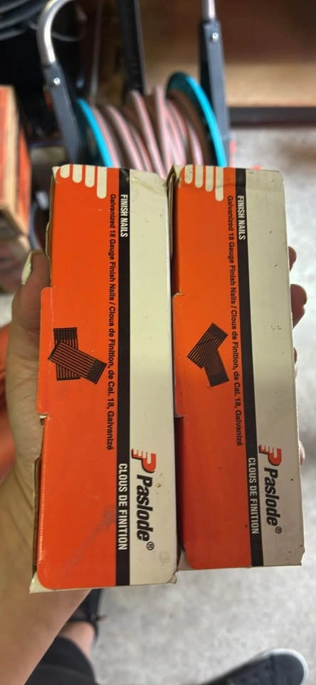 Paslode 18G Brad Nailer Kit + 2 Boxes of Nails Bundle - photo 4