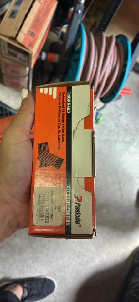 Paslode 18G Brad Nailer Kit + 2 Boxes of Nails Bundle - photo 5