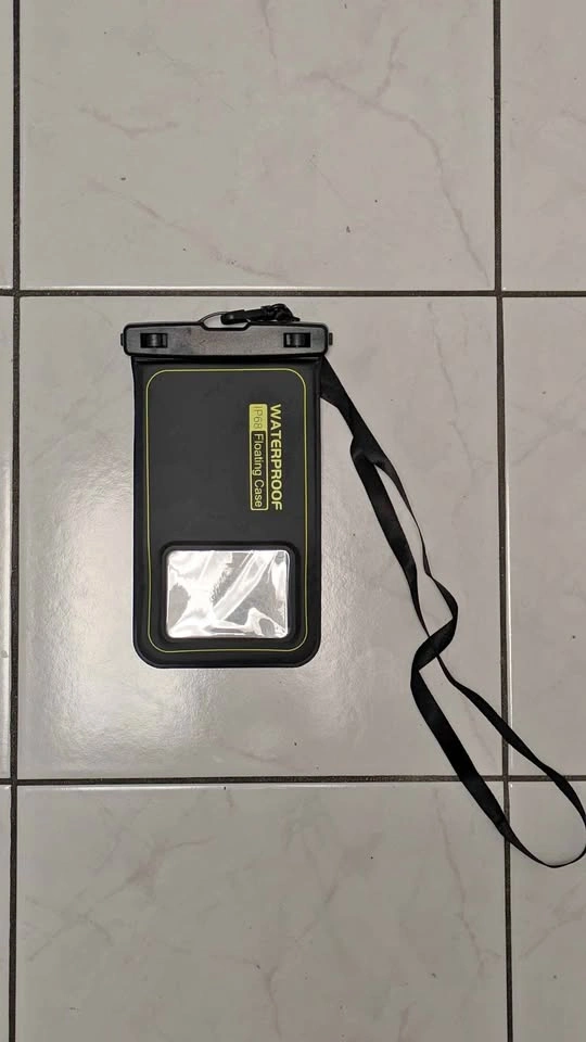 Waterproof IP68 Floating Phone Case ×2