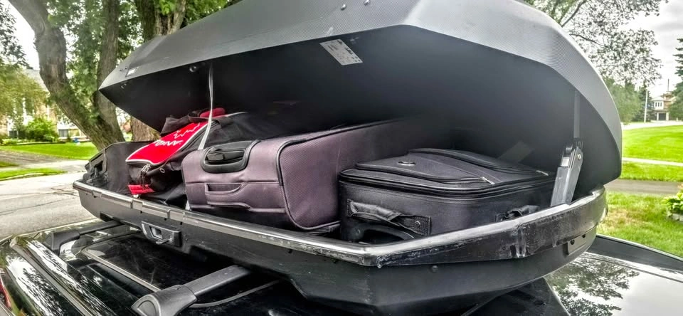 Thule Force L Roof Cargo Box Rental | 16 cu ft | Ottawa/Kanata - photo 3