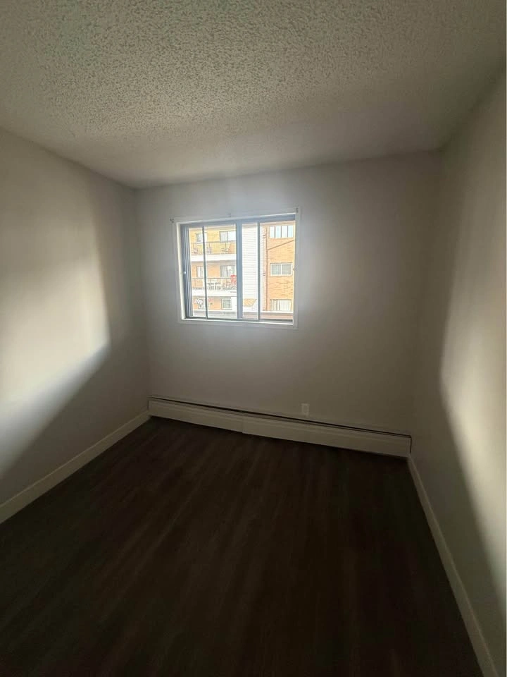 Private room for rent - photo 2