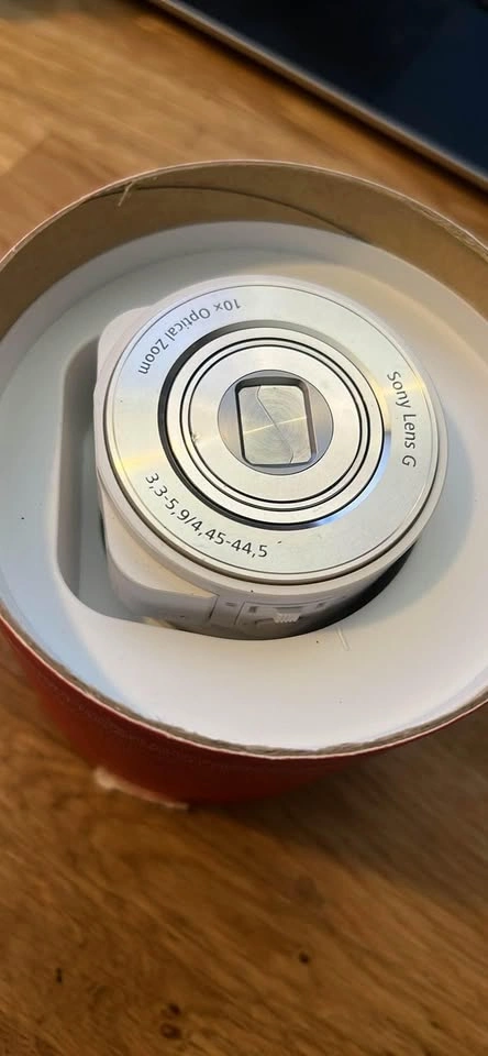 Sony Smartphone Lens-Style Camera - photo 2