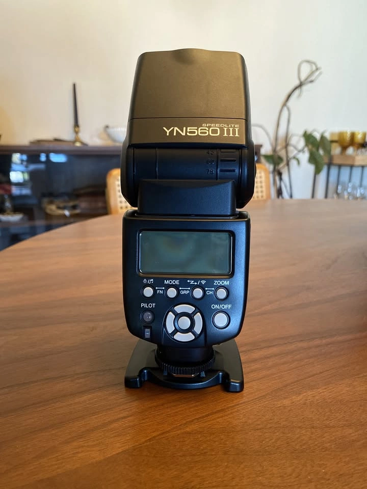 Yongnuo Professional Flash Speedlight + Transmitter - photo 2