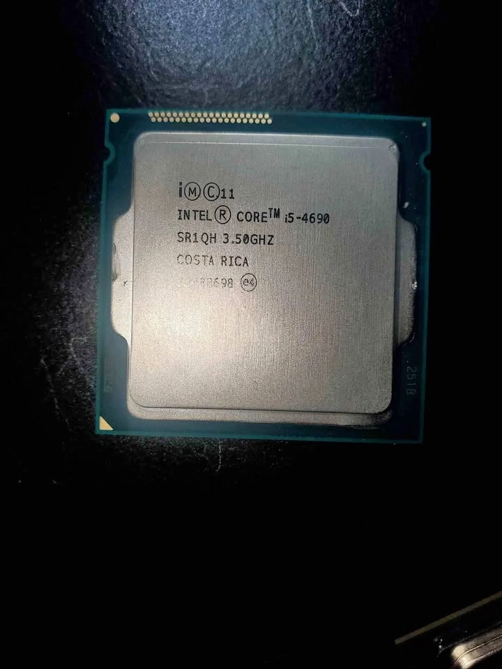 2x Intel Core i5-4690, 1x i7-4790