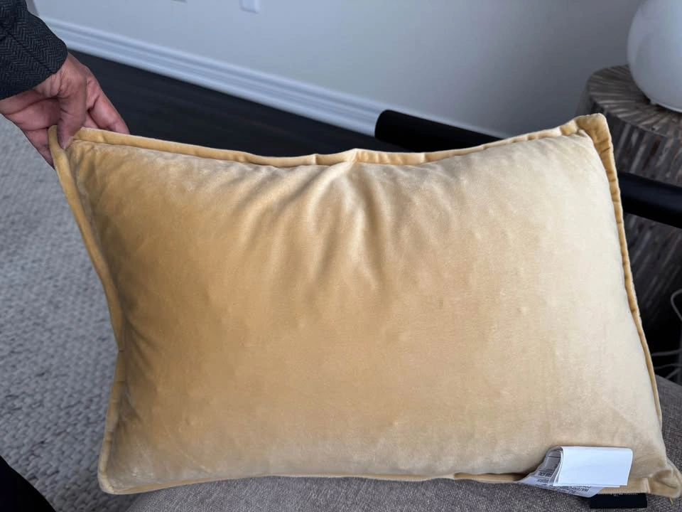20"x 12" yellow cushions - photo 2