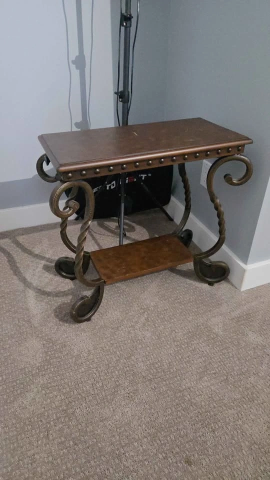 Wood Side Table with Metal Legs - photo 3