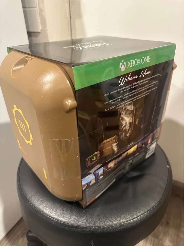 Fallout 4 Pip-Boy Edition Xbox One (BNIB) - photo 2