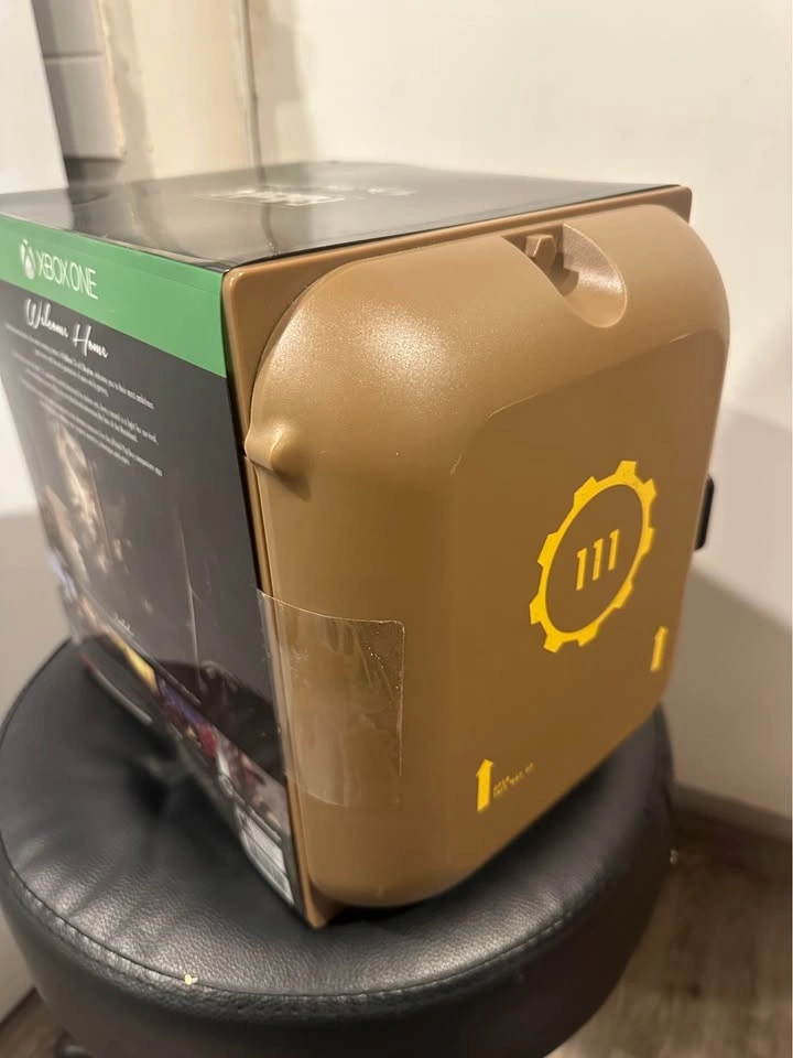 Fallout 4 Pip-Boy Edition Xbox One (BNIB) - photo 3