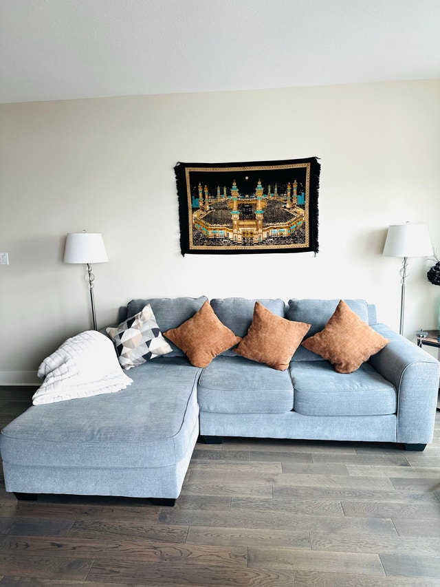 Contemporary Gray 2-Piece Sectional