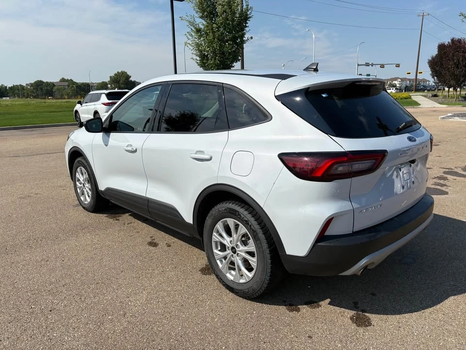 2025 Ford Escape - photo 3
