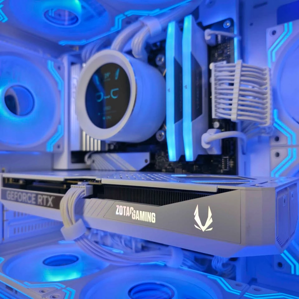 RTX 5070 Gaming PC (Ryzen 7 7700, 32GB DDR5 & 1TB SSD) - photo 4