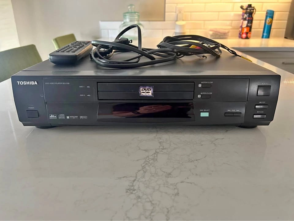 Toshiba SD-2150 DVD Video Player