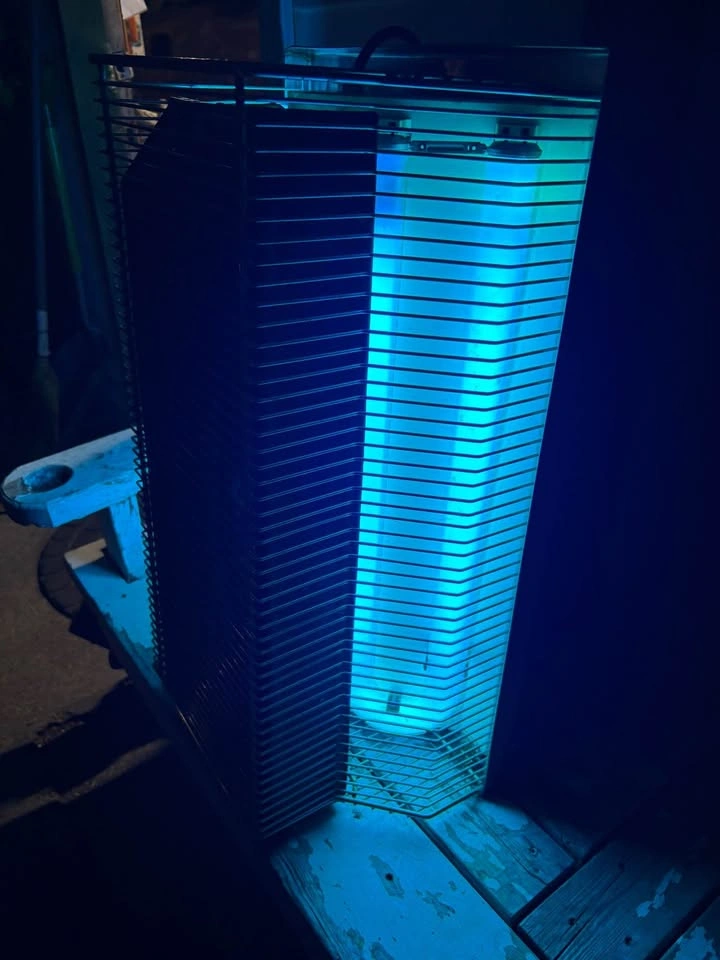 Vintage Sani-Fly 500 Electric Bug Zapper - photo 5