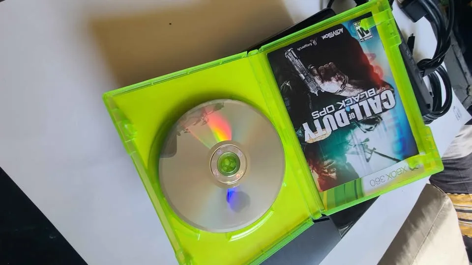 Xbox 360 E Bundle — Controller + Black Ops COD Game image indicator(3)