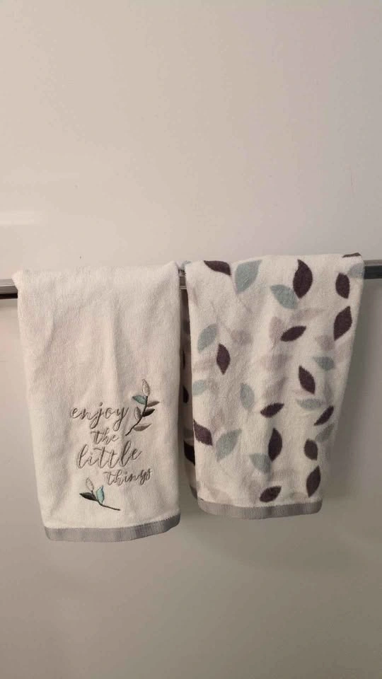 Teal bathroom accessories - bathmat, towel, curtain, soap bottle - photo 2