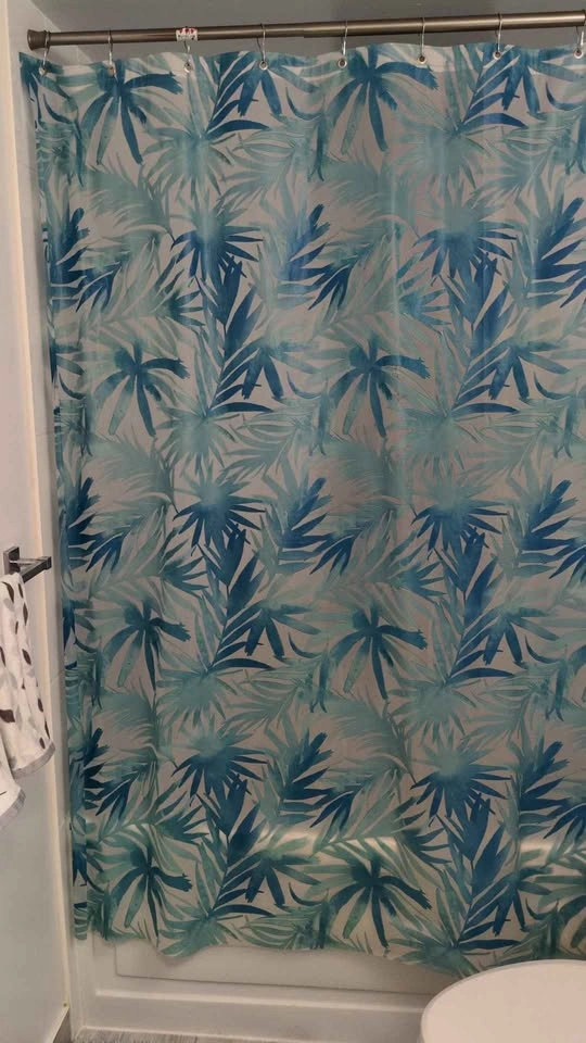 Teal bathroom accessories - bathmat, towel, curtain, soap bottle - photo 5