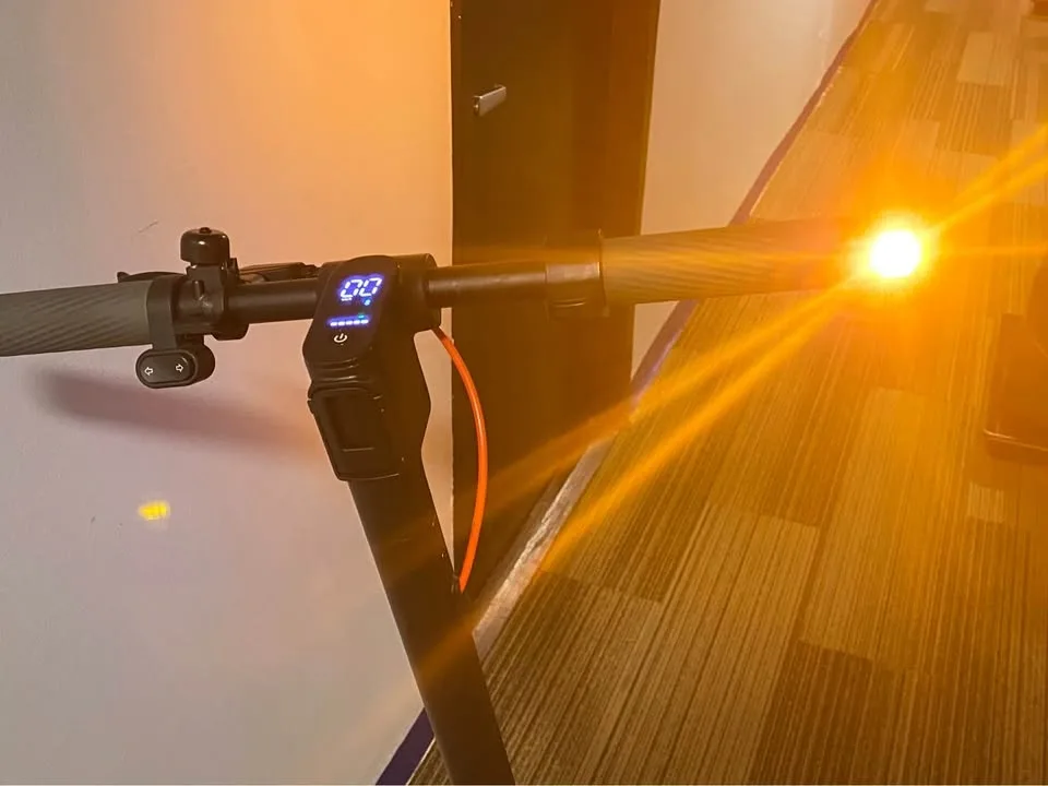 5th wheel V40Pro Electric Scooter - photo 5