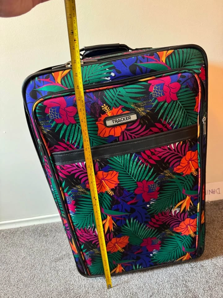 Tracker Suitcase Large - photo 3
