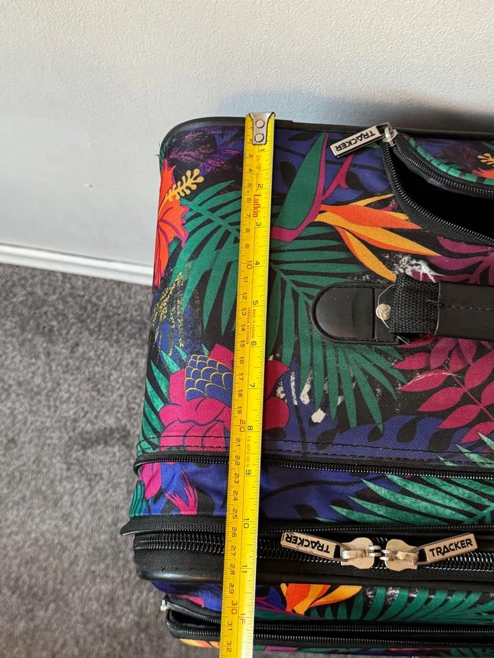Tracker Suitcase Large - photo 5