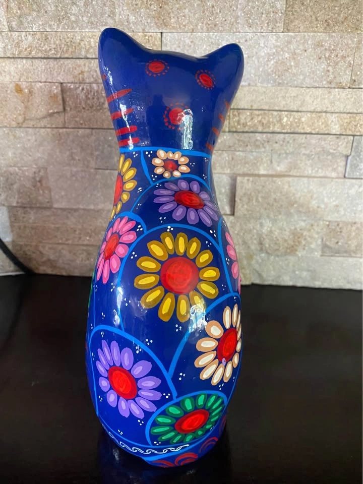 Vintage Mexican Hand-Painted 8.5 inch Blue Cat Clay Statue - photo 3