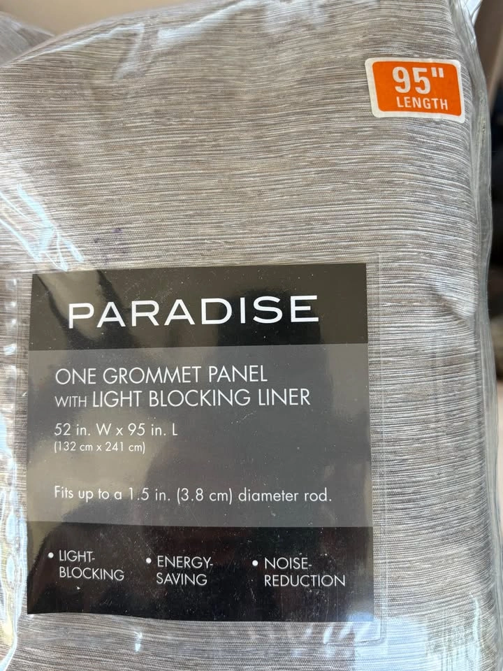 BNIB Set of 2 blackout curtains - photo 3