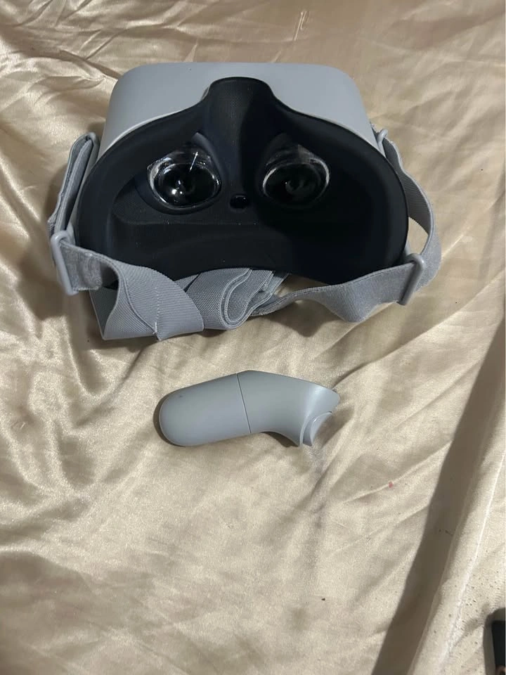 Oculus Go VR Headset - photo 2