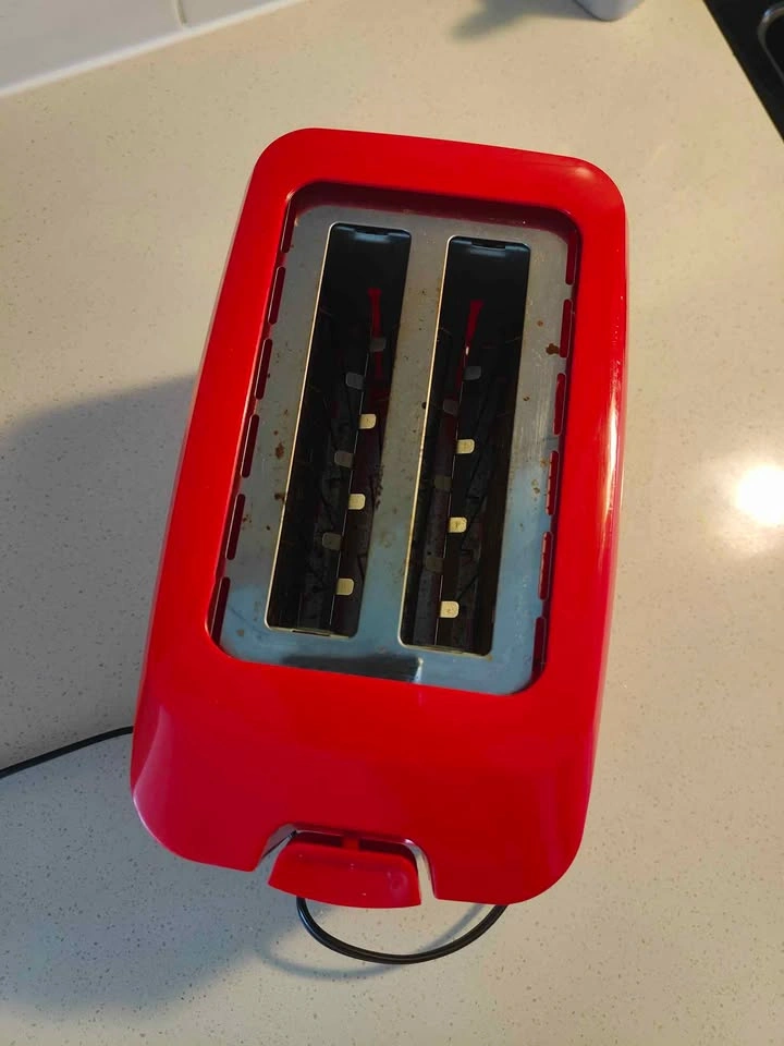 Salton 2-Slice Toaster EET1981RD - photo 3