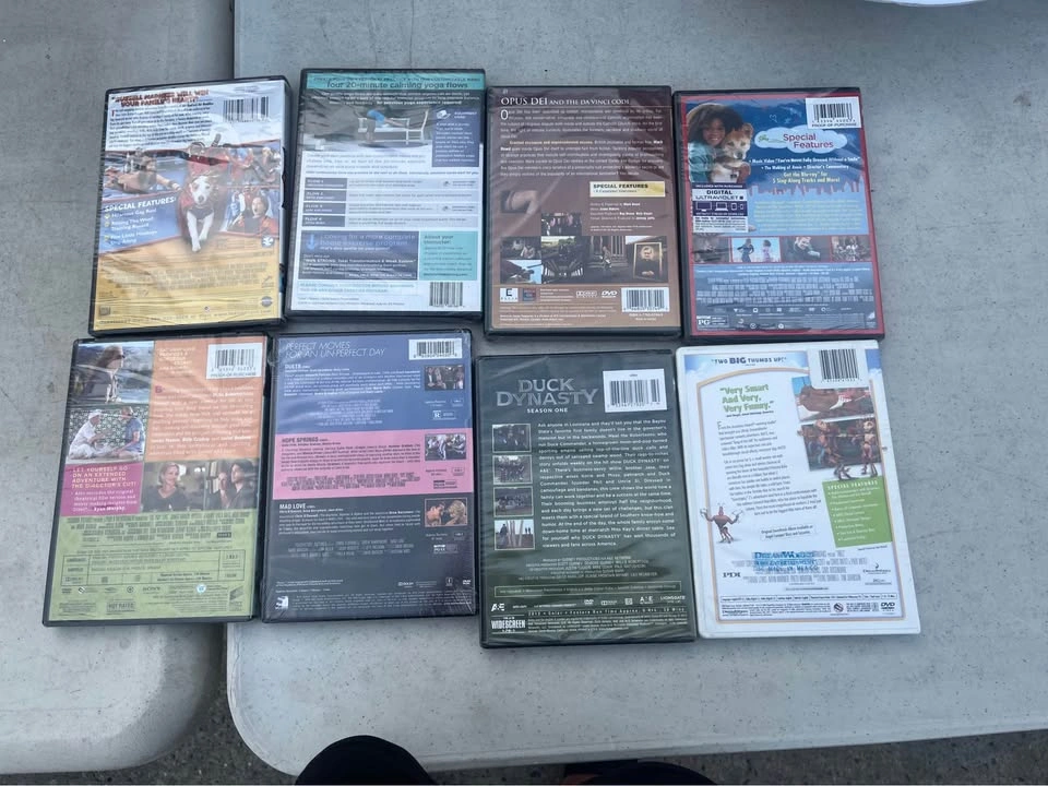 Lot of 8 DVD Movies and TV Shows $5 each cash & pick up only - photo 2
