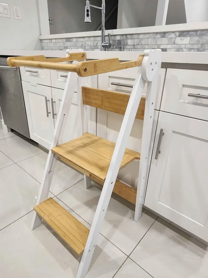 Foldable Kitchen Helper Stools for kids - Brand new image indicator(2)