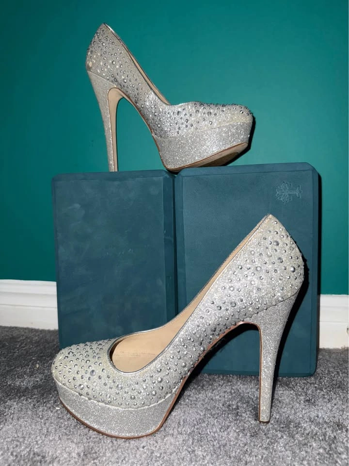 Aldo Silver Rhinestone Platform Pumps 8 - photo 4