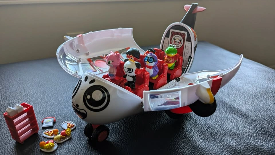 Ryan's World Combo Panda Airlines Airplane Playset - photo 5