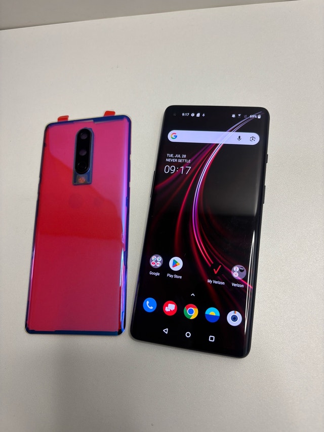 One plus 8 5G 128GB