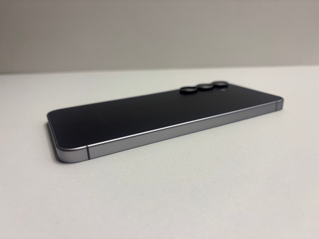 Samsung S25 Unlocked - photo 3
