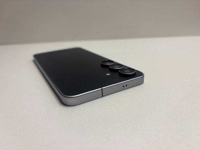 Samsung S25 Unlocked - photo 4