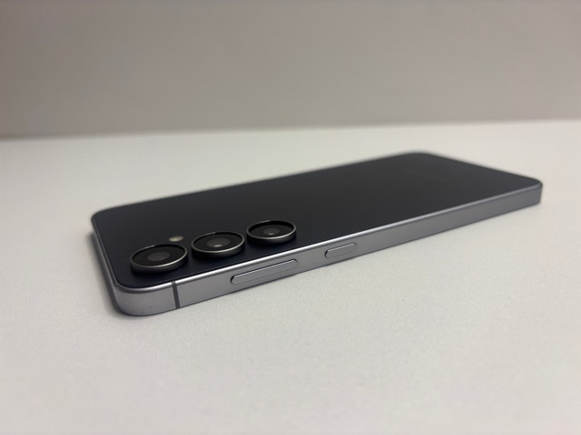 Samsung S25 Unlocked - photo 5