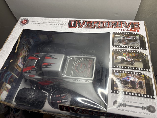 RC LiteHawk OVERDRIVE 4WD Monster Truck - photo 2