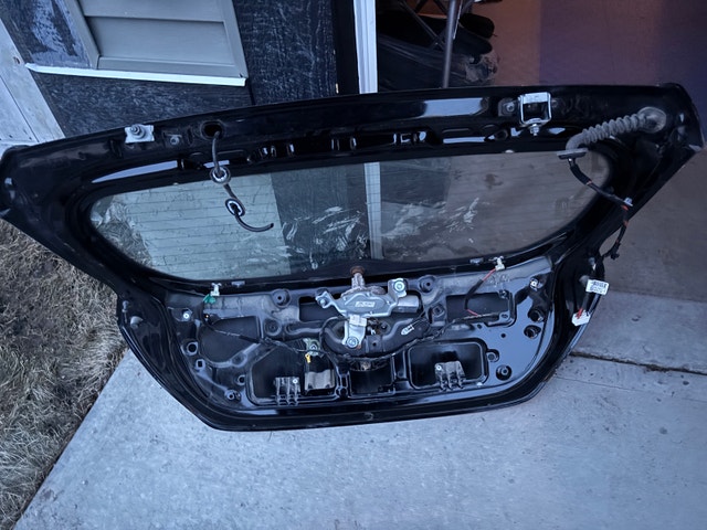 2012-2016 Hyundai Accent Tailgate - photo 2