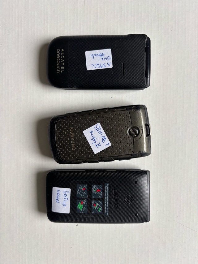 flip phones - photo 4