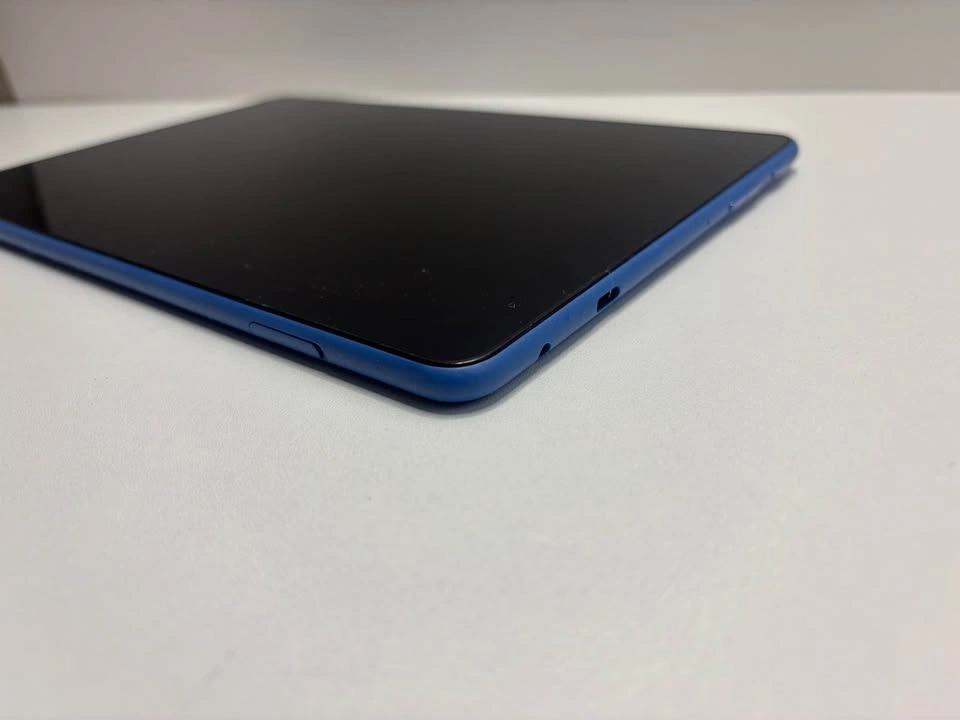 Amazon fire tablet HD 10 - photo 3