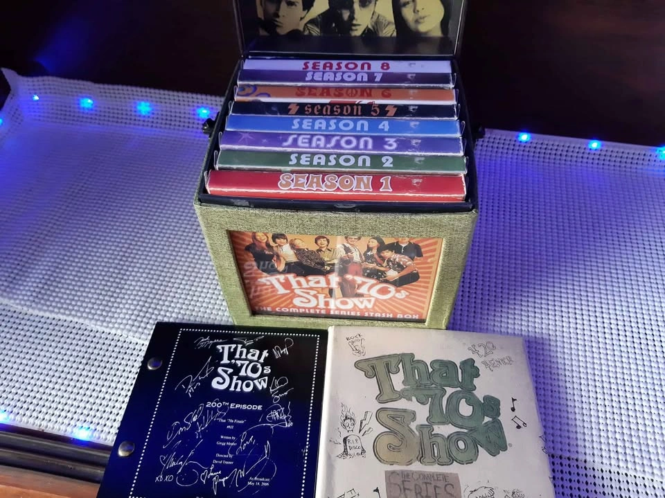 That 70s Show Complete Series DVD Stash Box Set - photo 2