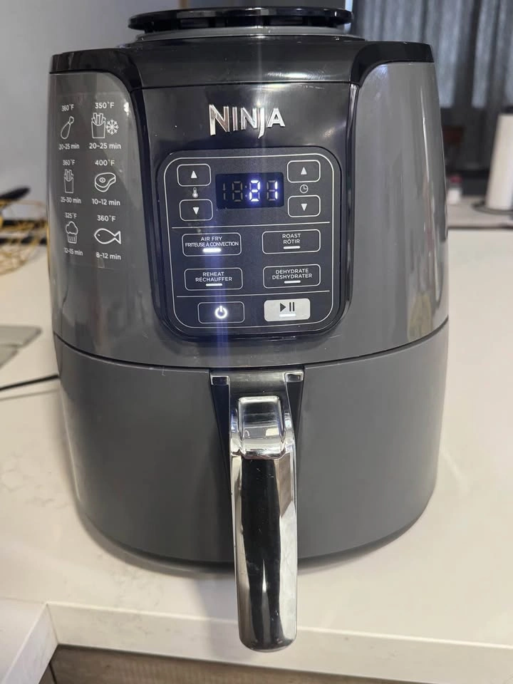 Ninja Air Fryer - photo 2