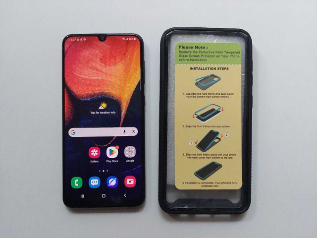 Samsung A50 6.4" Face Fingerprint NFC Unlocked Phone with Case