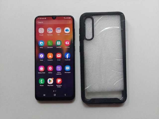 Samsung A50 6.4" Face Fingerprint NFC Unlocked Phone with Case - photo 2