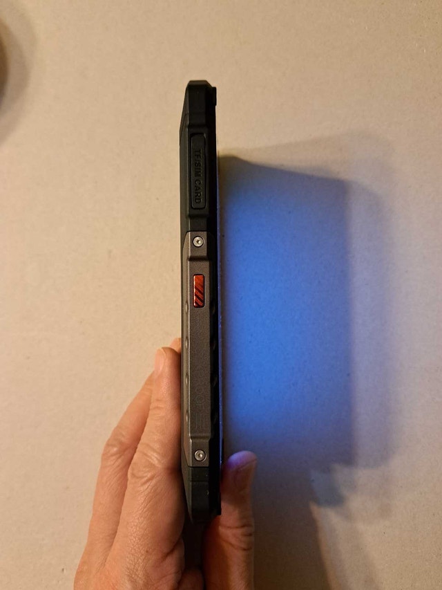 5.5" Ulefone Rugged Dual-SIM Android 11 Unlocked Phone - photo 4