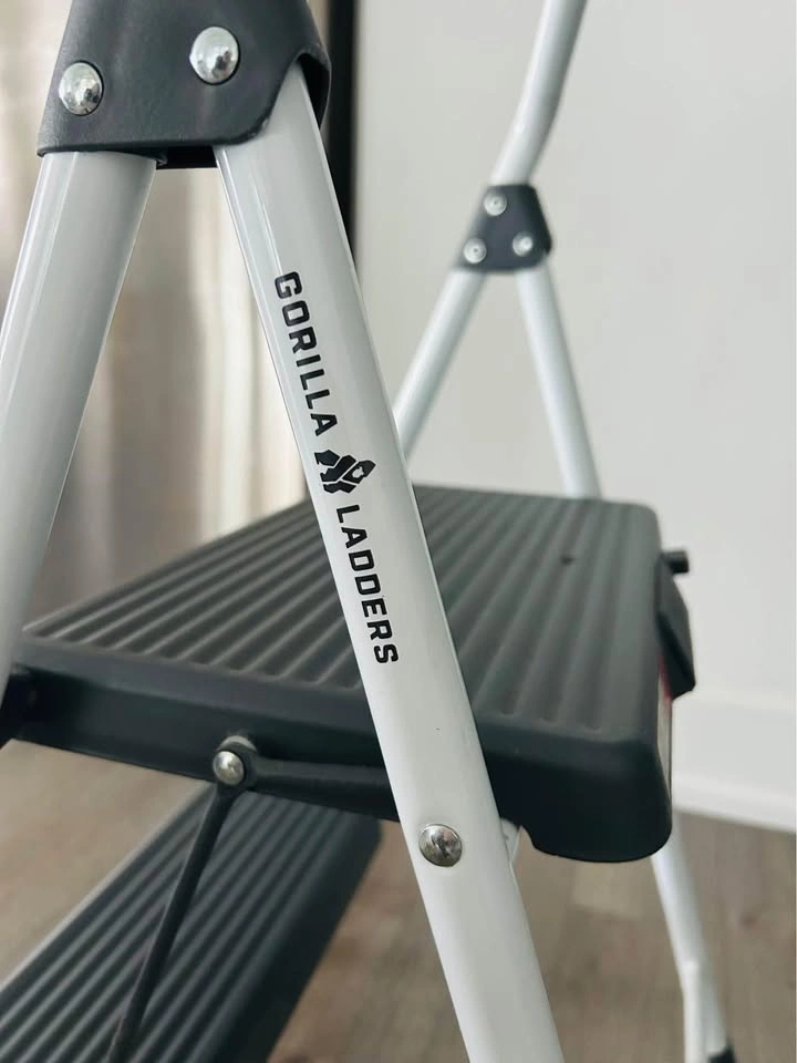 Gorilla 2-Step Ladder - photo 2