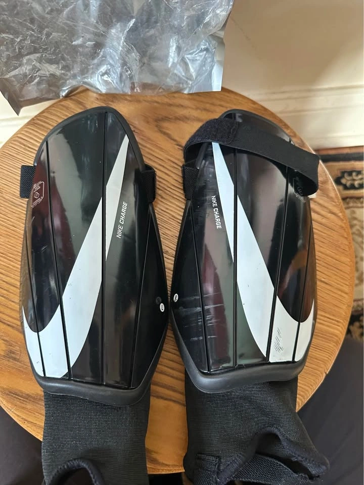 Nike Charge Shin Guards Soccer - photo 2