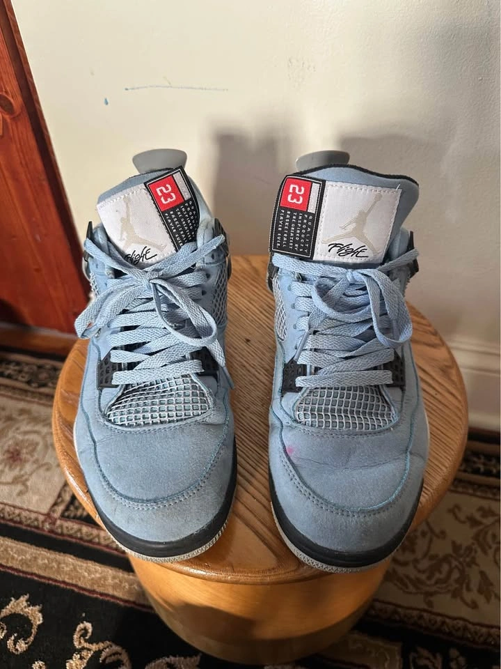 Air Jordan 4 University Blue 9.5M - photo 2