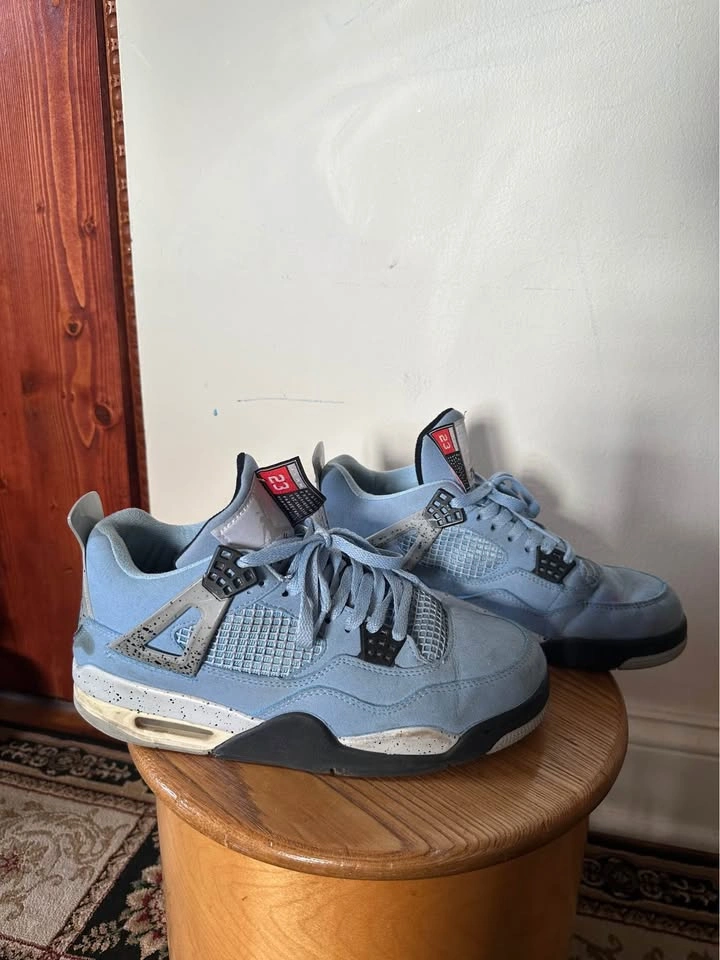 Air Jordan 4 University Blue 9.5M - photo 3