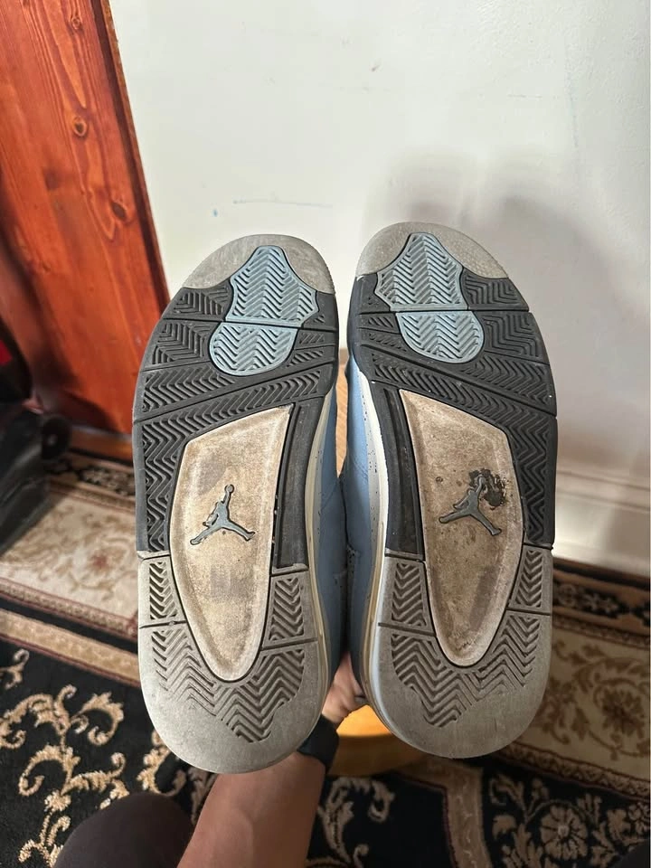Air Jordan 4 University Blue 9.5M - photo 5